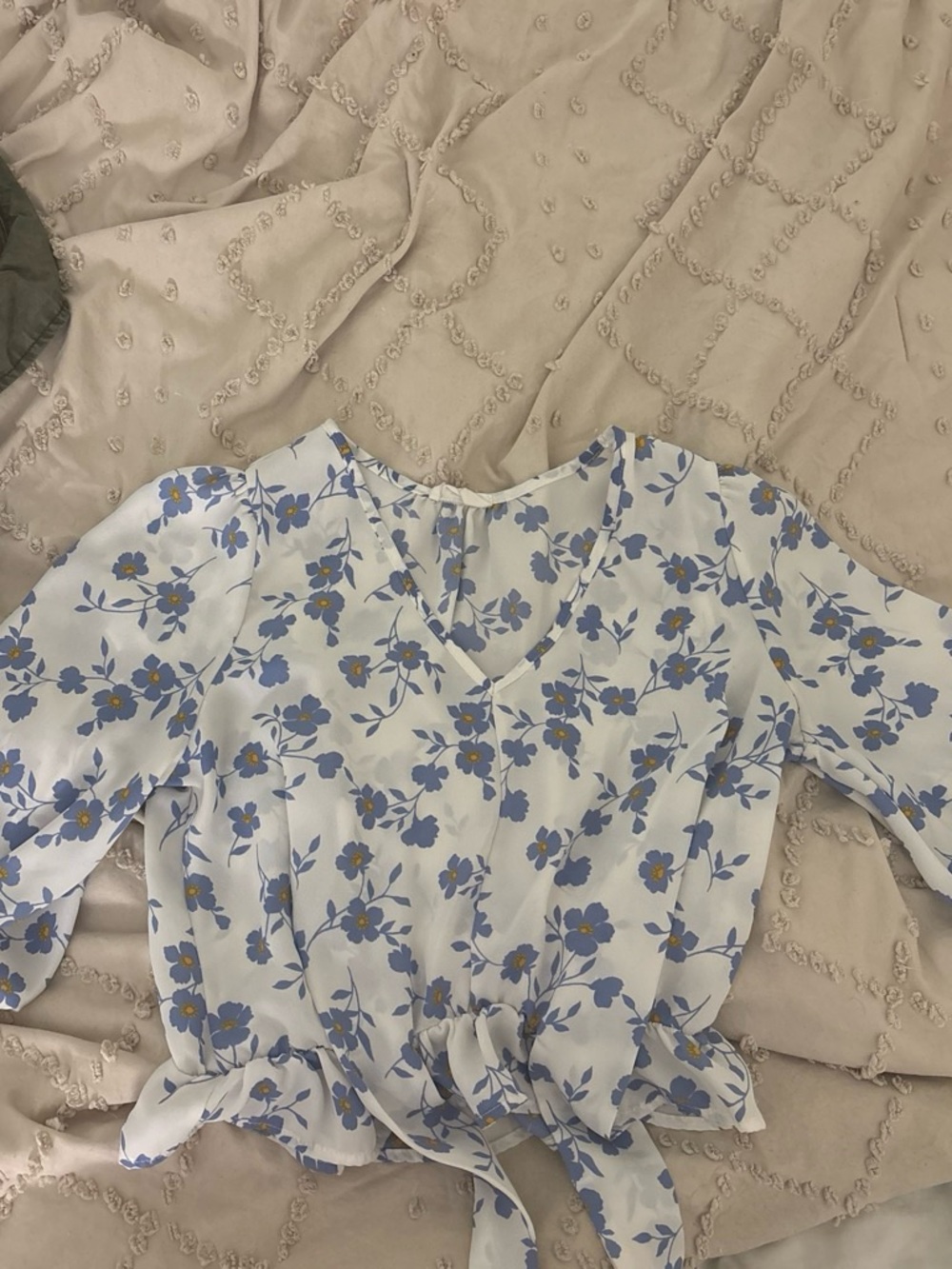 women’s mid sleeve shirt